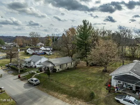 909 Pine Grove Avenue Johnson City Tn 37601, Johnson City, TN 37601