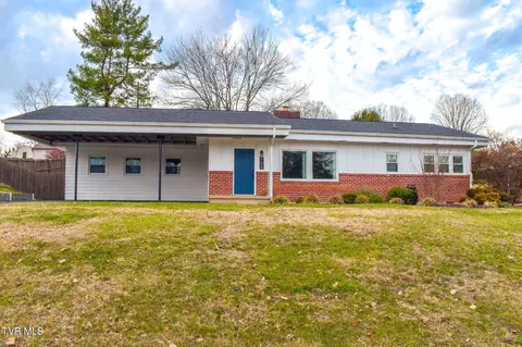 105 Lowry Lane Bristol Tn 37620, Bristol, TN 37620