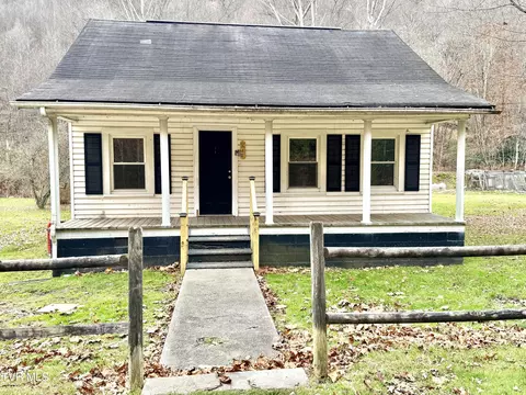2342 Roda Road Appalachia Va 24216, Appalachia, VA 24216