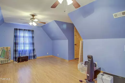 Bedroom - 255 Bank Drive Fall Branch Tn 37656, Fall Branch, TN 37656 photo 2 of 7