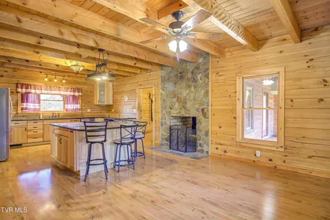 Kitchen - 255 Bank Drive Fall Branch Tn 37656, Fall Branch, TN 37656 photo 3 of 6