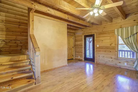 Living - 255 Bank Drive Fall Branch Tn 37656, Fall Branch, TN 37656 photo 7 of 7