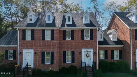 817 NE Wayne Avenue 17 Abingdon Va 24210, Abingdon, VA 24210