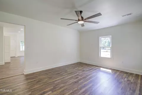 408 Levelin Street Erwin Tn 37650, Erwin, TN 37650 photo 5