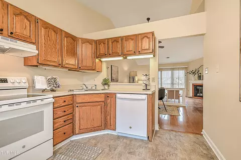 Kitchen - 147 Quail Run Bristol Va 24201, Bristol, VA 24201 photo 2 of 3