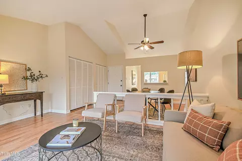 Living - 147 Quail Run Bristol Va 24201, Bristol, VA 24201 photo 3 of 3