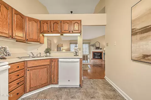 Kitchen - 147 Quail Run Bristol Va 24201, Bristol, VA 24201 photo 3 of 3