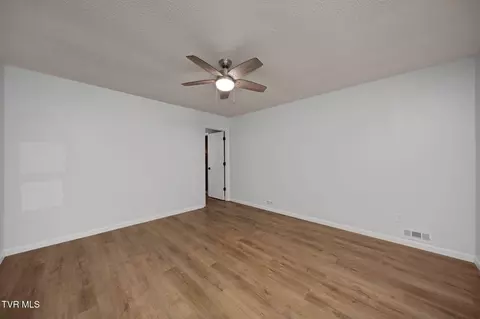 Other - 609 Live Oak Court Johnson City Tn 37615, Johnson City, TN 37615 photo 10 of 18