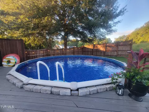 Exterior - 609 Live Oak Court Johnson City Tn 37615, Johnson City, TN 37615 photo 12 of 19