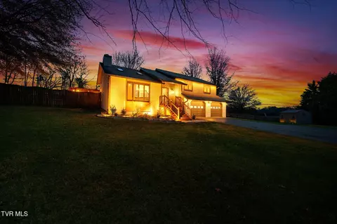 Exterior - 609 Live Oak Court Johnson City Tn 37615, Johnson City, TN 37615 photo 16 of 19