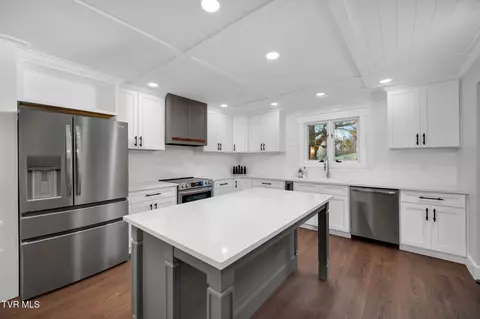 Kitchen - 609 Live Oak Court Johnson City Tn 37615, Johnson City, TN 37615 photo 1 of 1
