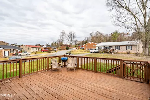 Exterior - 121 Valley Circle Gray Tn 37615, Gray, TN 37615 photo 2 of 11
