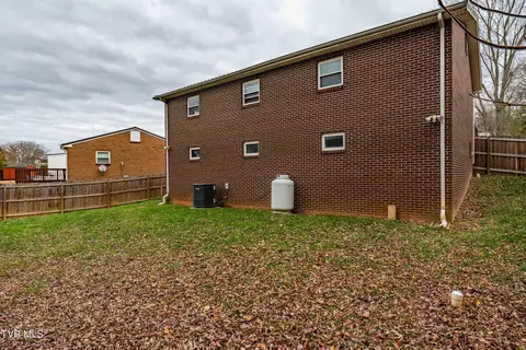Exterior - 121 Valley Circle Gray Tn 37615, Gray, TN 37615 photo 9 of 11
