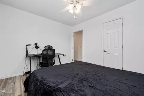 Bedroom - 121 Valley Circle Gray Tn 37615, Gray, TN 37615 photo 2 of 4