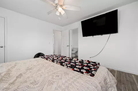 Bedroom - 121 Valley Circle Gray Tn 37615, Gray, TN 37615 photo 4 of 4