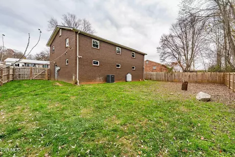 Exterior - 121 Valley Circle Gray Tn 37615, Gray, TN 37615 photo 7 of 11