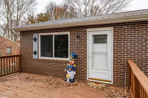 Exterior - 121 Valley Circle Gray Tn 37615, Gray, TN 37615 photo 4 of 11