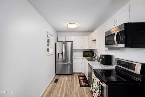 Kitchen - 121 Valley Circle Gray Tn 37615, Gray, TN 37615 photo 1 of 3