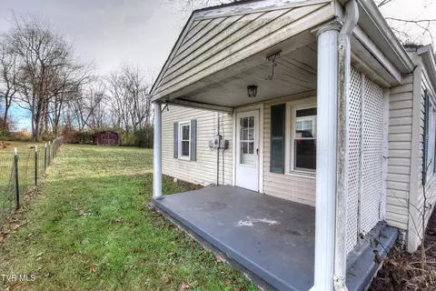Exterior - 805 E Maple Street Johnson City Tn 37601, Johnson City, TN 37601 photo 6 of 11