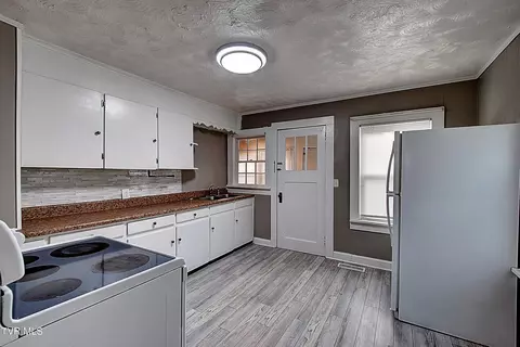 Kitchen - 805 E Maple Street Johnson City Tn 37601, Johnson City, TN 37601 photo 1 of 3