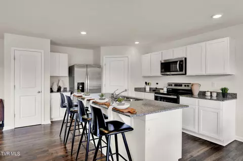 Kitchen - 342 Alta Tree Blvd Johnson City Tn 37604, Johnson City, TN 37604 photo 2 of 5