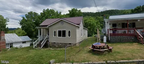 220 Lick Skillet Road Saltville Va 24370, Saltville, VA 24370
