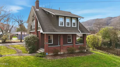 15 S Proctor Circle Big Stone Gap Va 24219, Big Stone Gap, VA 24219