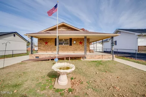 1556 Redwood Drive Kingsport Tn 37664, Kingsport, TN 37664