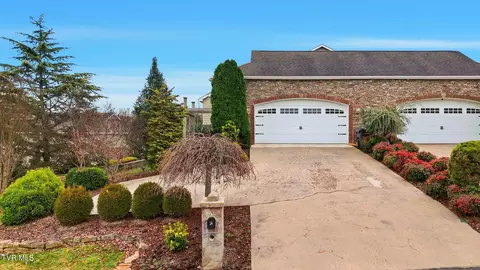 34 Whitehall 34 Bristol Tn 37620, Bristol, TN 37620