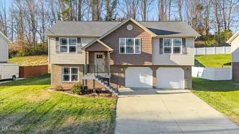124 Grove Drive Kingsport Tn 37663, Kingsport, TN 37663