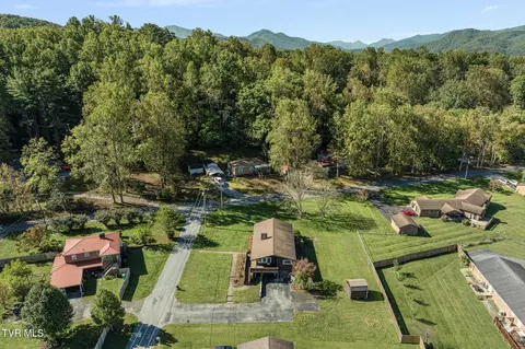 317 Simmons Avenue Erwin Tn 37650, Erwin, TN 37650 photo 8