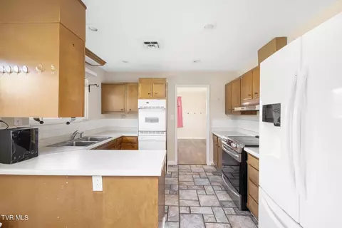 317 Simmons Avenue Erwin Tn 37650, Erwin, TN 37650 photo 21