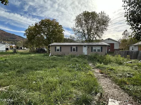 108 Crook Street Hampton Tn 37658, Hampton, TN 37658 photo 2