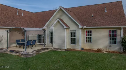 Exterior - 620 Glen Oaks Place Johnson City Tn 37615, Johnson City, TN 37615 photo 4 of 6