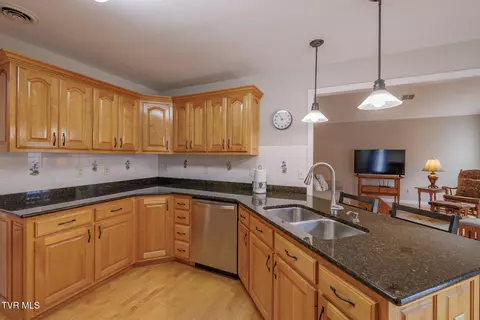 Kitchen - 620 Glen Oaks Place Johnson City Tn 37615, Johnson City, TN 37615 photo 3 of 5