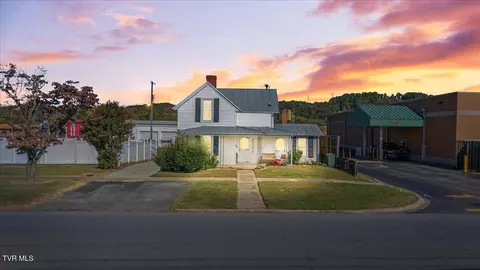 211 E C Street Elizabethton Tn 37643, Elizabethton, TN 37643