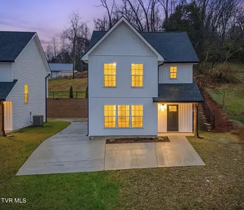 1922 Siam Road Elizabethton Tn 37643, Elizabethton, TN 37643