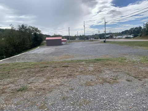 4987 Bluff City Highway Bluff City Tn 37618, Bluff City, TN 37618