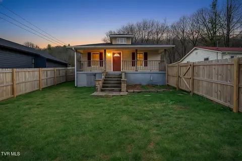 205 Okolona Drive Erwin Tn 37650, Erwin, TN 37650 photo 2