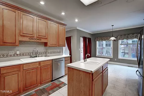 Kitchen - 1000 Quail Run Erwin Tn 37650, Erwin, TN 37650 photo 4 of 4