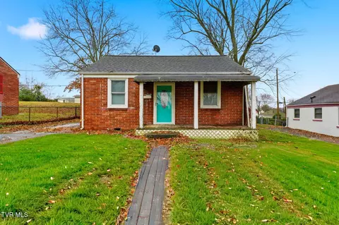 1413 Pineola Avenue Kingsport Tn 37664, Kingsport, TN 37664