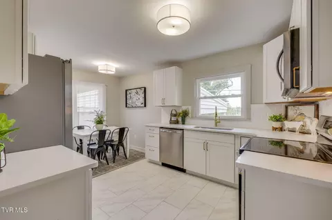 Kitchen - 215 Cherry Lane Bristol Va 24201, Bristol, VA 24201 photo 1 of 3