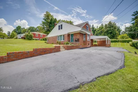 Exterior - 215 Cherry Lane Bristol Va 24201, Bristol, VA 24201 photo 2 of 8
