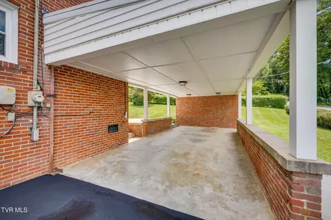 Exterior - 215 Cherry Lane Bristol Va 24201, Bristol, VA 24201 photo 5 of 8