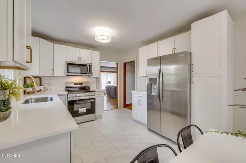 Kitchen - 215 Cherry Lane Bristol Va 24201, Bristol, VA 24201 photo 2 of 3