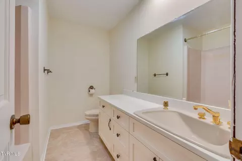 Bath - 557 Valley Avenue Erwin Tn 37650, Erwin, TN 37650 photo 3 of 4