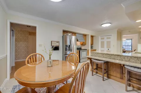 Dining - 557 Valley Avenue Erwin Tn 37650, Erwin, TN 37650 photo 5 of 5