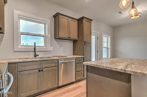 Kitchen - 3270 Old State Route 34 Limestone Tn 37681, Limestone, TN 37681 photo 8 of 9