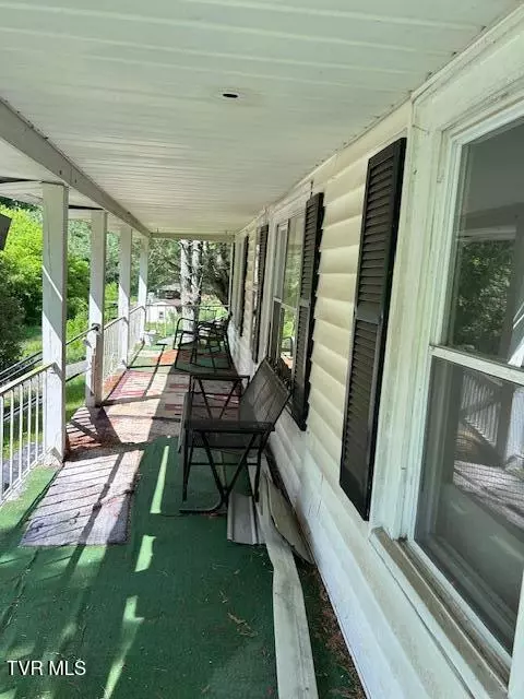Exterior - 1144 Fairview Road Duffield Va 24244, Duffield, VA 24244 photo 3 of 9