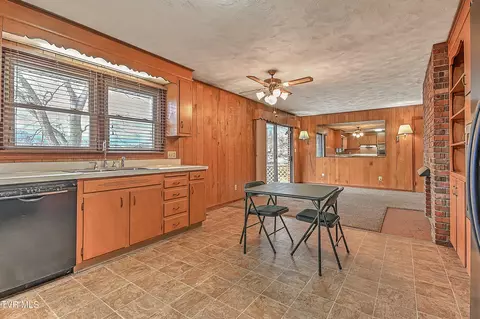 Kitchen - 420 Terry Drive Bristol Va 24201, Bristol, VA 24201 photo 2 of 5